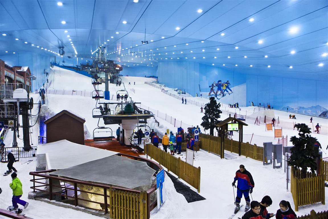 Festive Retail Power Plays: Turning Seasonal Peaks into Year-Round Loyalty